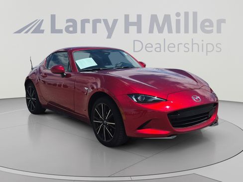 Used 2024 MAZDA MX-5 Miata RF Grand Touring w/ Weather Package RWD image 7