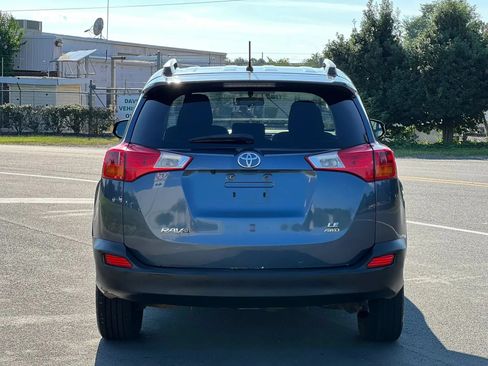 Used 2014 Toyota RAV4 LE AWD/4WD image 4