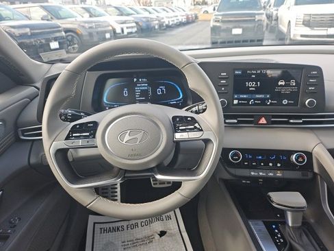 Certified 2025 Hyundai Elantra Sport image 14