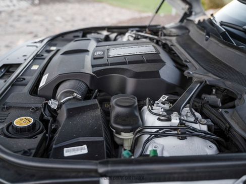 Used 2019 Land Rover Range Rover Supercharged AWD/4WD image 18