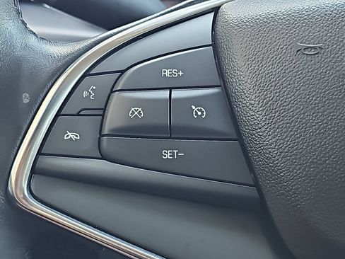 Used 2019 Cadillac XT5 Premium Luxury w/ LPO, Black Ice Package AWD/4WD image 17