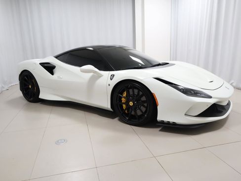 Used 2021 Ferrari F8 Tributo image 7