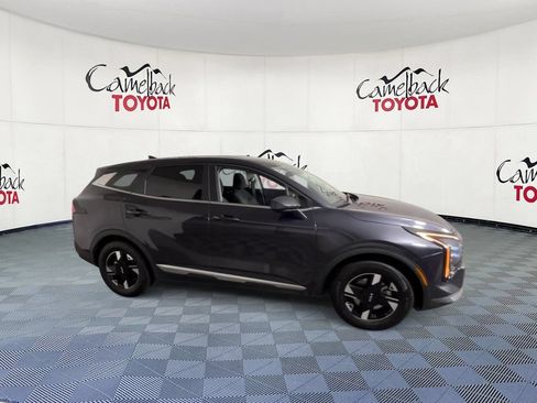 Used 2026 Kia Sportage LX FWD image 2