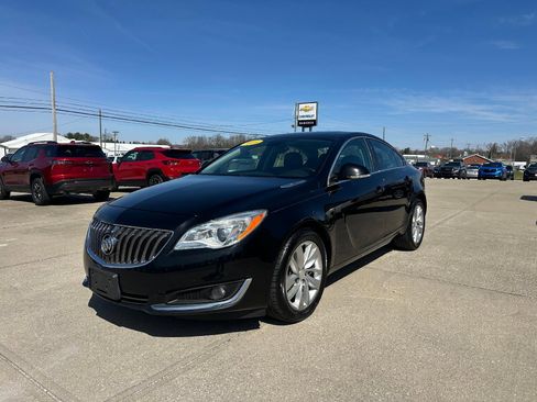Used 2015 Buick Regal Premium w/ Experience Buick Package image 3