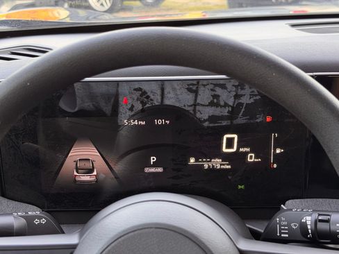 Used 2025 Nissan Kicks SV FWD image 33