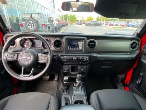 Used 2022 Jeep Gladiator Sport AWD/4WD image 14