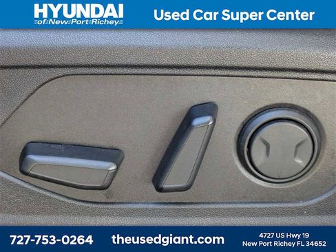 Used 2023 Hyundai Elantra Limited image 20