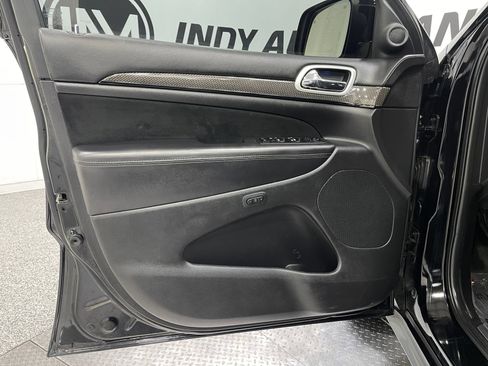 Used 2020 Jeep Grand Cherokee Trackhawk AWD/4WD image 15