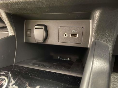 New 2025 Nissan Versa SV w/ Trunk Package image 16