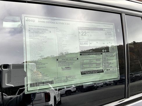 New 2025 Jeep Grand Cherokee Altitude AWD/4WD image 14