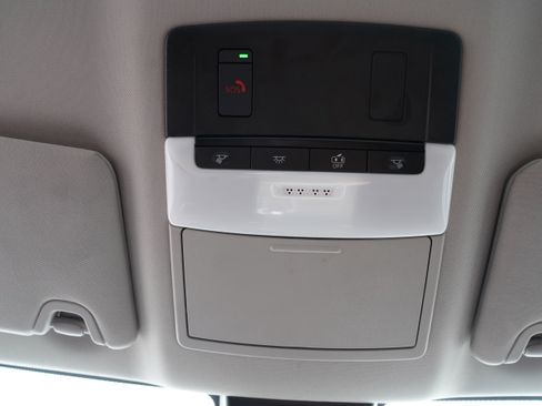 Used 2025 Nissan Altima 2.5 SV FWD image 29
