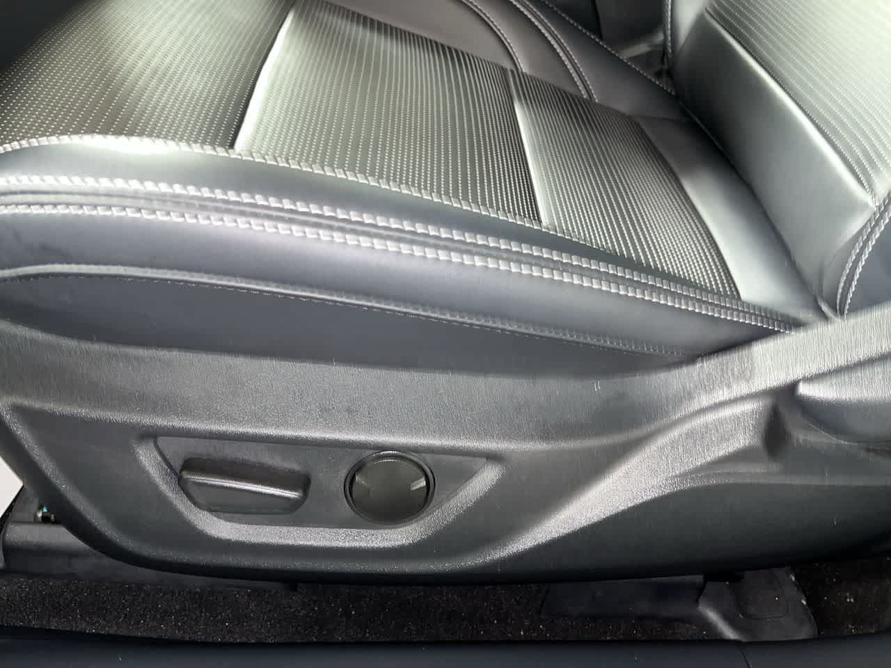 Used 2024 Ford Mustang GT Premium RWD image 14