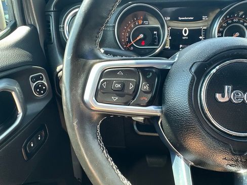 Used 2021 Jeep Wrangler Unlimited Sahara AWD/4WD image 41