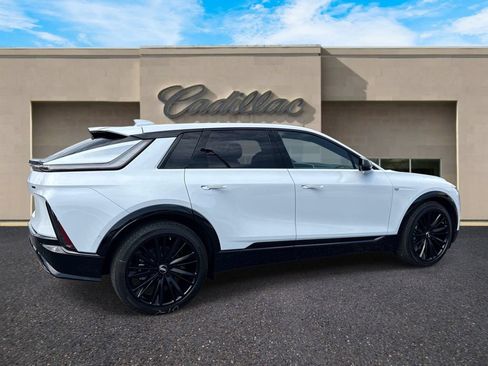 New 2026 Cadillac Lyriq Signature Sport w/ LPO, ONYX Package RWD image 3