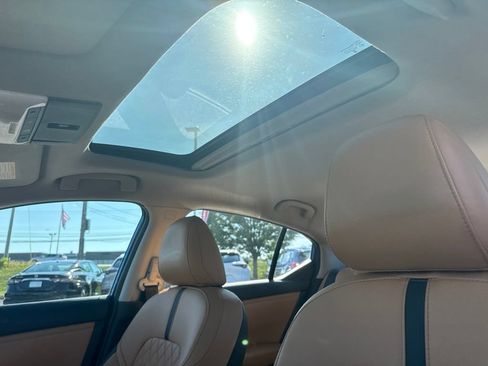 Certified 2023 Nissan Sentra SV w/ SV Premium Package FWD image 16