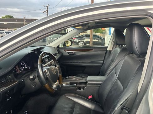 Used 2013 Lexus ES 350 w/ Luxury Pkg FWD image 11
