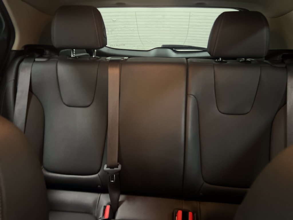 Used 2024 Buick Encore GX Sport Touring FWD image 26