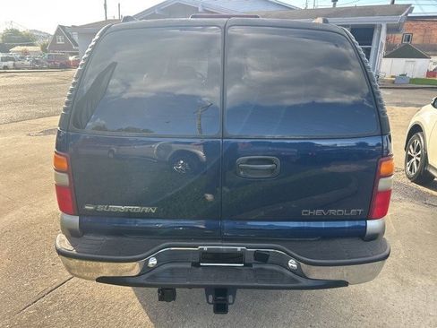 Used 2000 Chevrolet Suburban LS w/ LS Preferred Equipment Group image 7