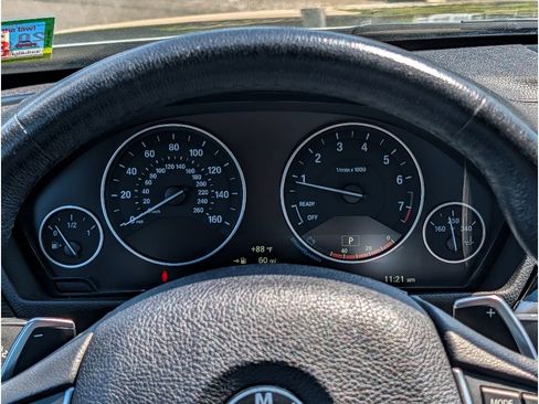 Used 2018 BMW 330i Sedan RWD image 21