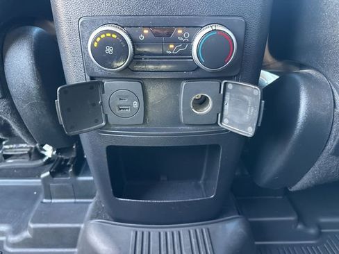 Used 2020 Ford Explorer XLT w/ Equipment Group 202A image 31