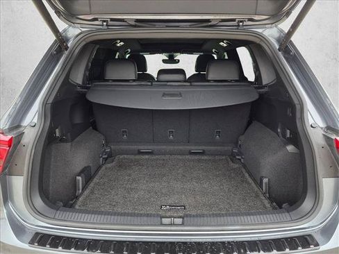 Used 2023 Volkswagen Tiguan SEL R-Line AWD/4WD image 6