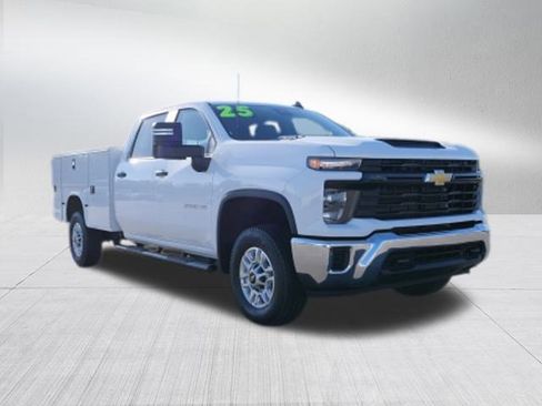 Used 2025 Chevrolet Silverado 2500 W/T w/ WT Convenience Package image 9