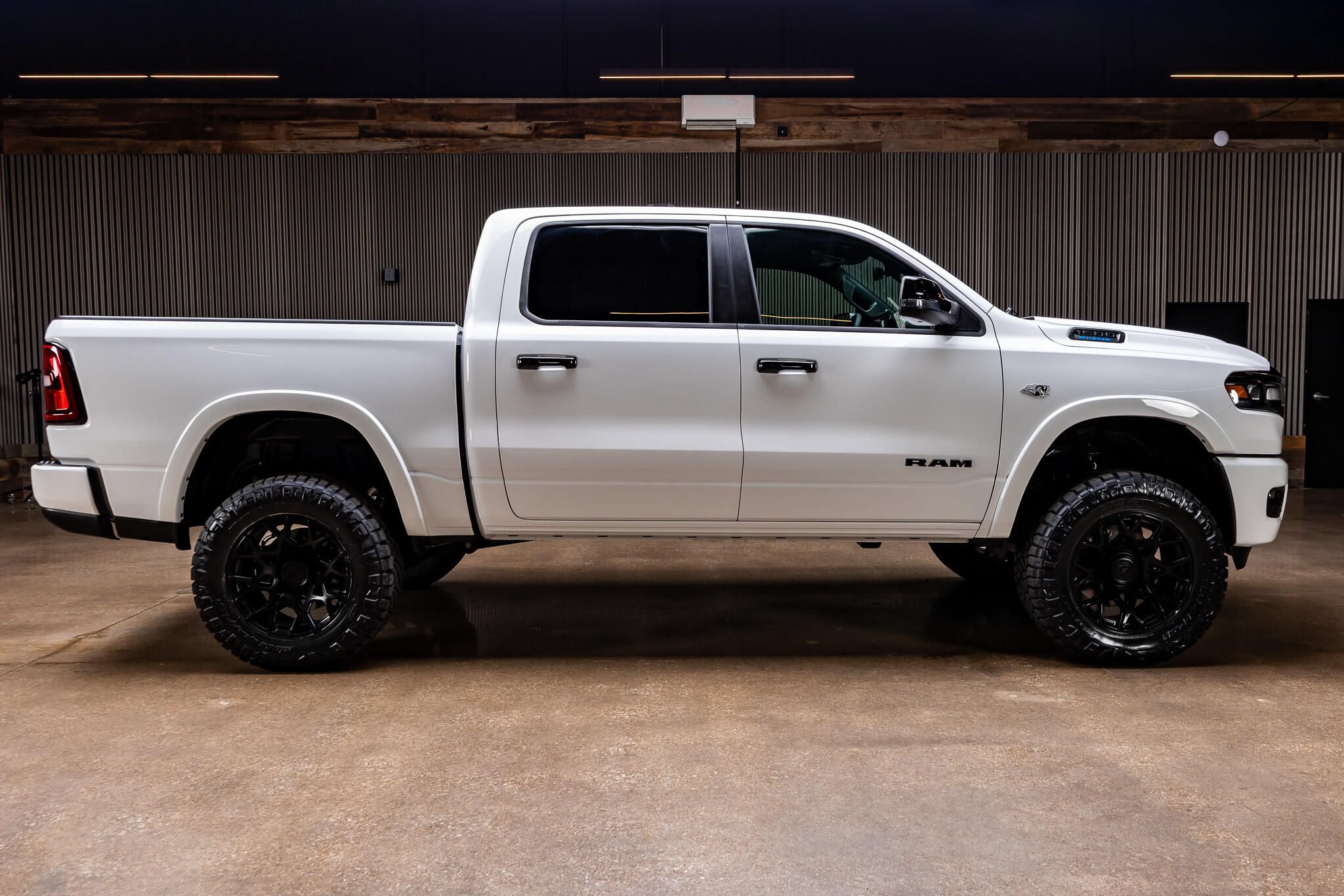 Used 2026 RAM 1500 Lone Star AWD/4WD image 11