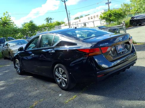Used 2019 Nissan Altima 2.5 S FWD image 4