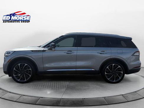 Used 2020 Lincoln Aviator Reserve w/ Equipment Group 202A AWD/4WD image 2