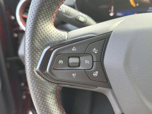 Used 2024 Chevrolet Trax RS w/ Driver Confidence Package image 17