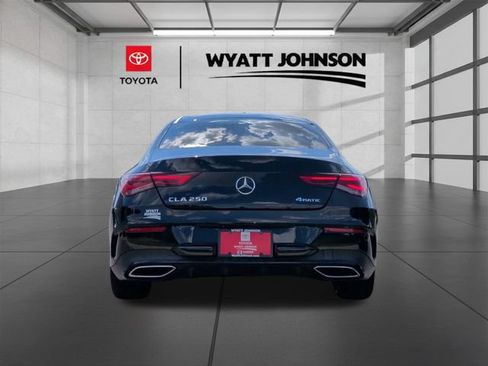 Used 2022 Mercedes-Benz CLA 250 4MATIC image 4