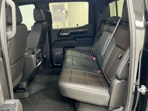 Used 2024 Chevrolet Silverado 1500 High Country w/ Midnight Edition AWD/4WD image 24