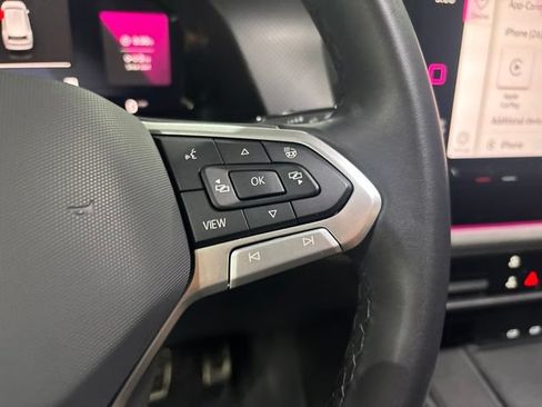 Used 2024 Volkswagen Atlas Peak Edition SEL AWD/4WD image 24