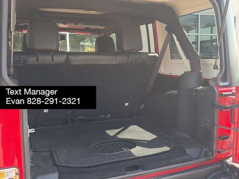 Used 2017 Jeep Wrangler Unlimited Sahara AWD/4WD image 18