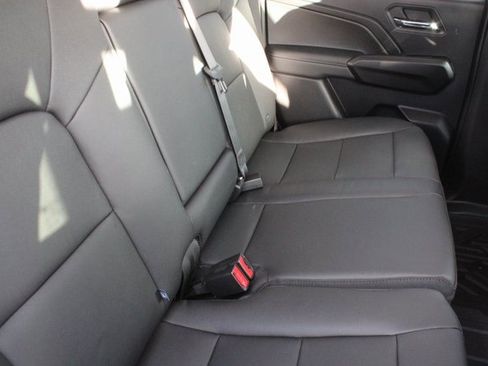 New 2026 GMC Canyon Elevation w/ Convenience Package image 24