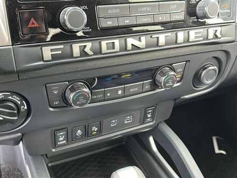 New 2026 Nissan Frontier SV w/ SV Convenience Package AWD/4WD image 18
