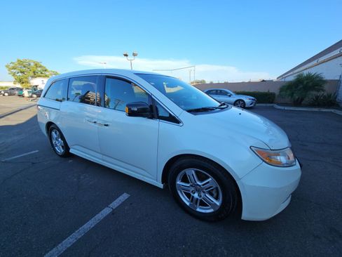 Used 2013 Honda Odyssey Touring image 6