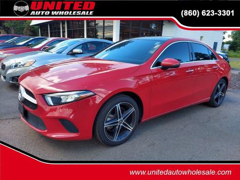 Used 2019 Mercedes-Benz A 220 4MATIC image 1