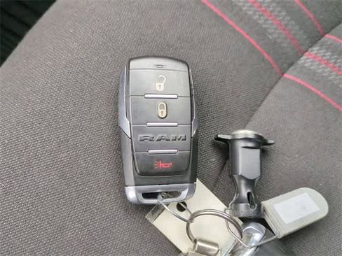 Used 2020 RAM 1500 Big Horn image 35