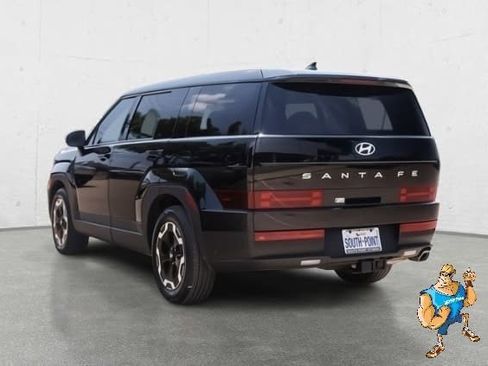 Certified 2025 Hyundai Santa Fe SE w/ Tow & Go Package image 5
