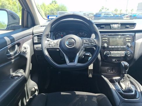 Used 2017 Nissan Rogue Sport S w/ S Appearance Package AWD/4WD image 11