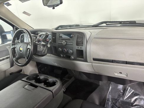 Used 2013 Chevrolet Silverado 3500 W/T image 33