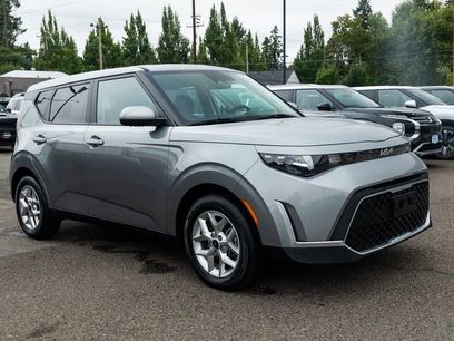 Used 2024 Kia Soul LX w/ Option Group 015