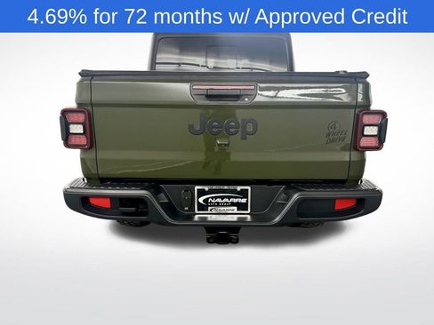 Used 2024 Jeep Gladiator Sport image 7