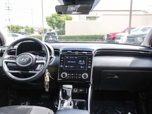 Certified 2023 Hyundai Tucson SE AWD/4WD image 18