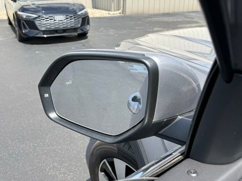 Certified 2025 Volkswagen Atlas Cross Sport SEL image 23