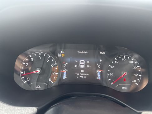 Used 2023 Jeep Compass Latitude AWD/4WD image 15
