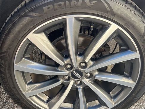 Used 2020 Lincoln Corsair Reserve w/ Equipment Group 201A image 21