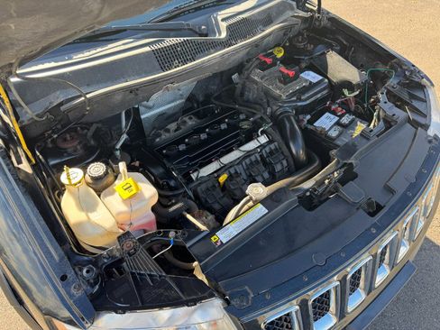 Used 2013 Jeep Compass 4WD image 24
