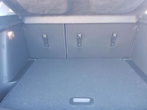 New 2026 Chevrolet Trax LT w/ Sunroof Package image 9